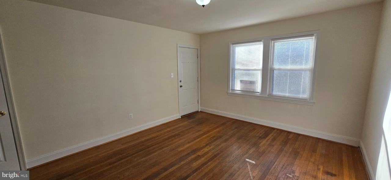 1516 F St Ne #3 - Photo 3 of 14