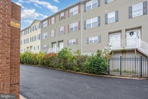 featured image of 5227 Crowson Ave #2