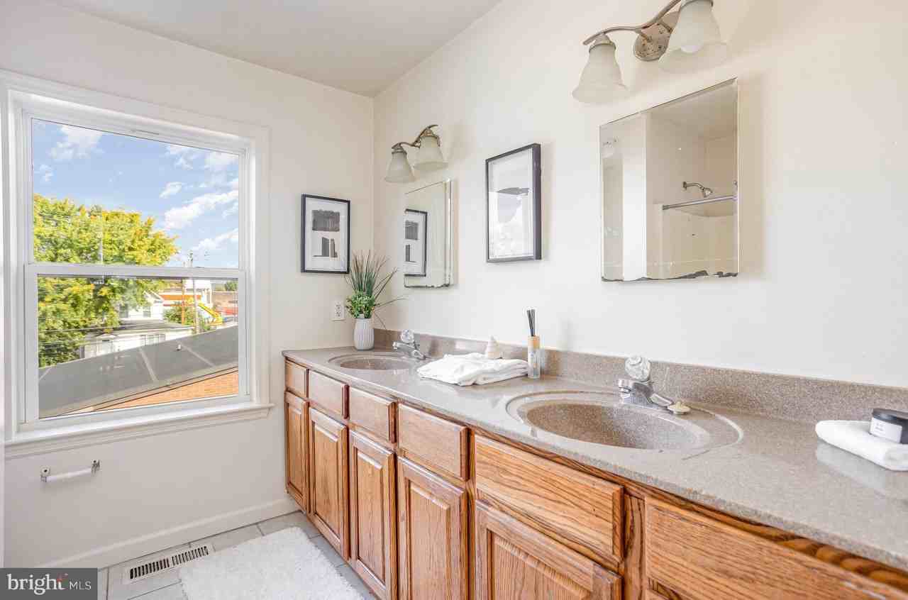 5227 Crowson Ave #2 - Photo 7 of 16