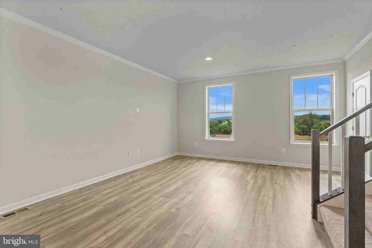 5903 Garden Walk Dr - Photo 3 of 32