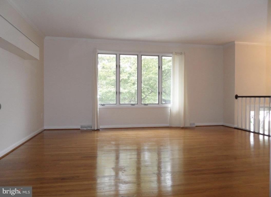 9400 Tiller Dr - Photo 6 of 23