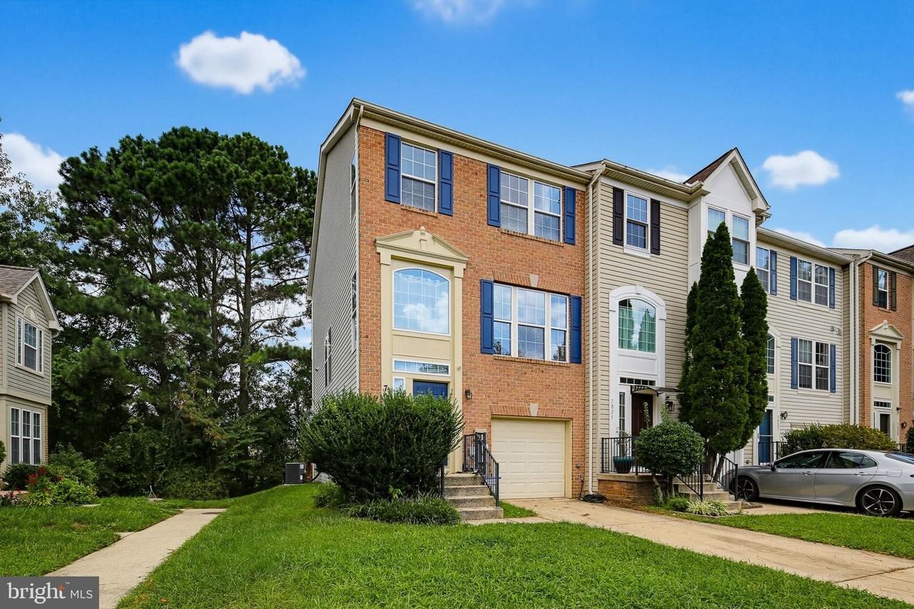 7023 Dasher Farm Ct - Photo 3 of 50
