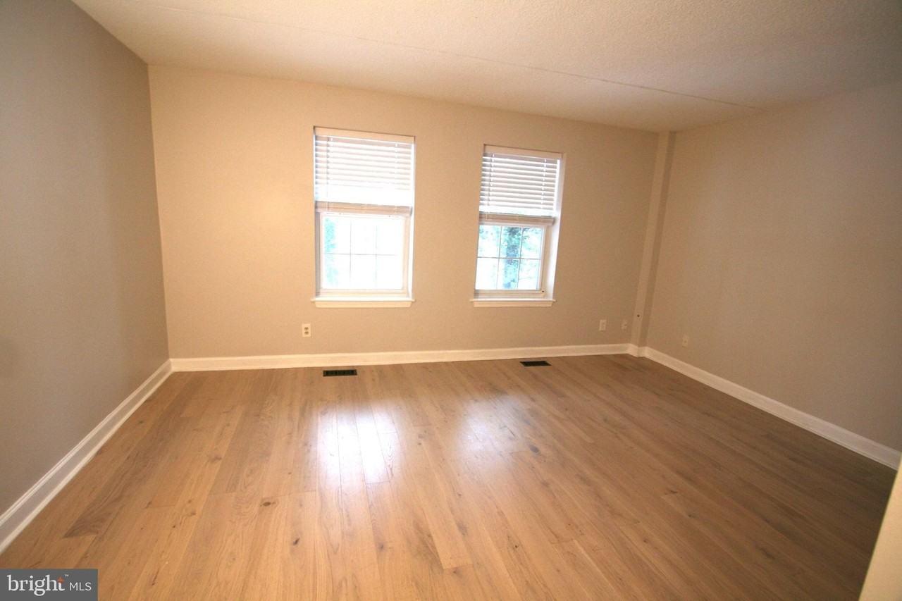 3924 Chesterwood Dr #3924 - Photo 6 of 25