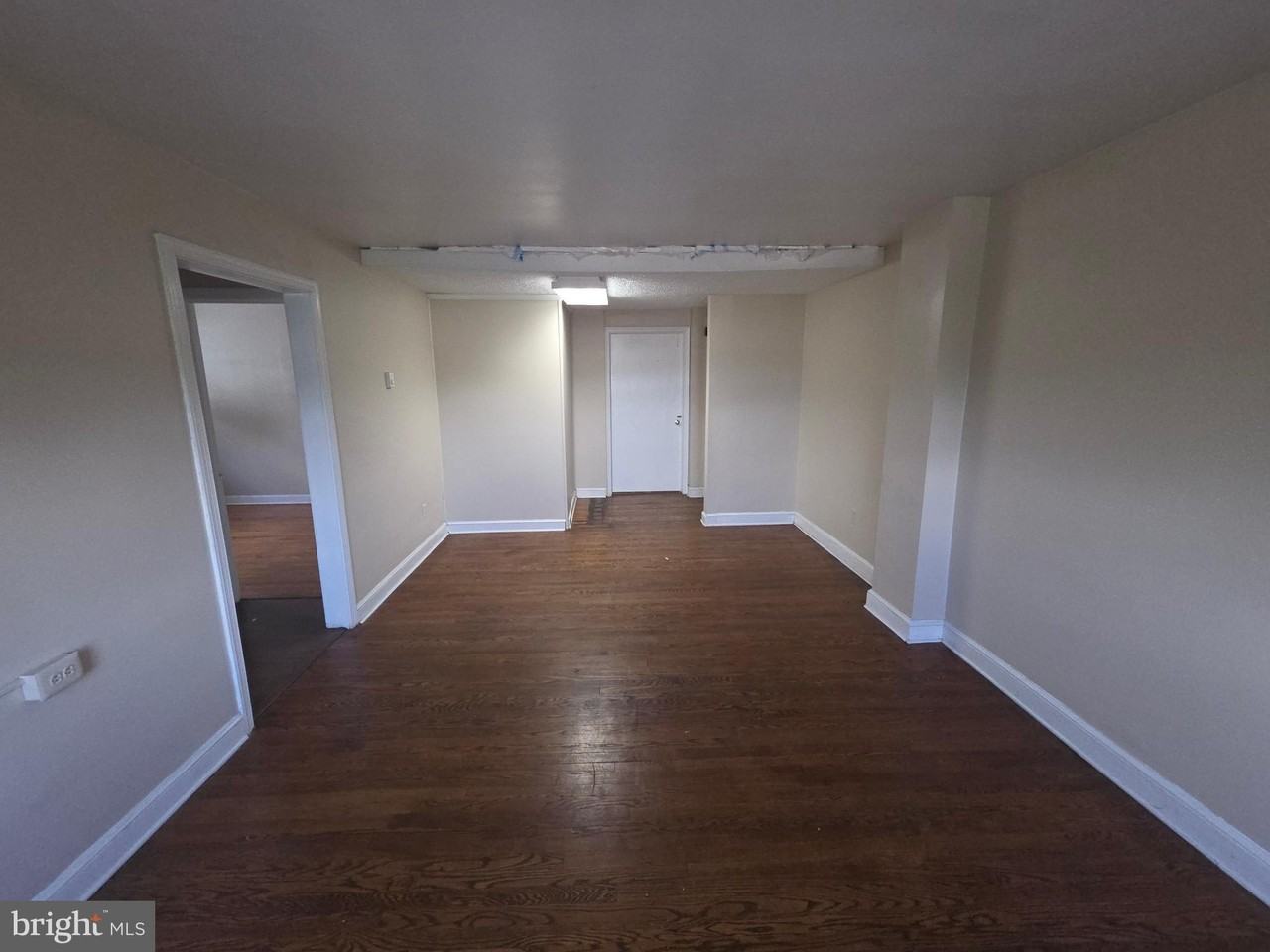 9863 Main St #3 - Photo 3 of 18