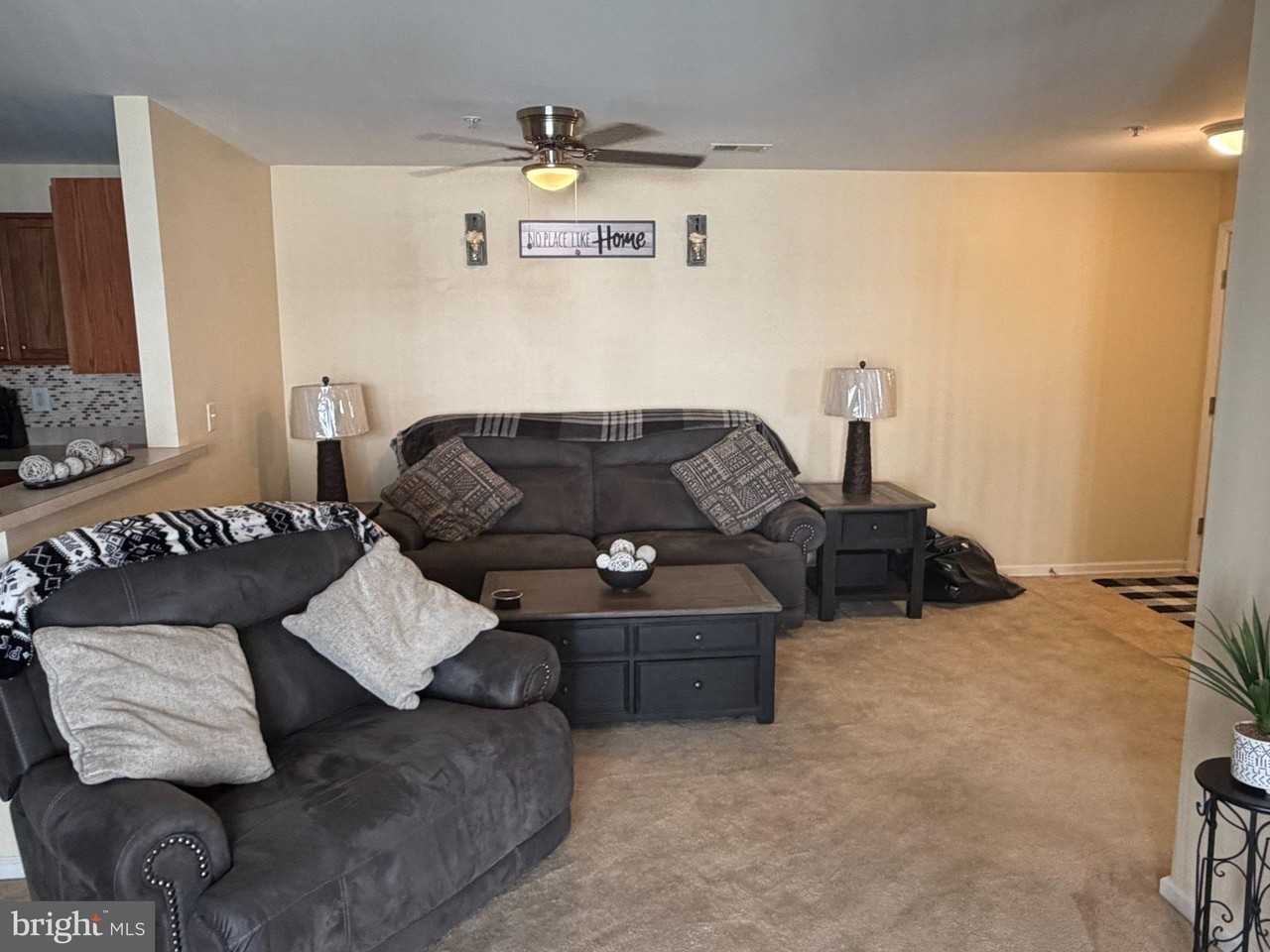 110 Lionheart Ln - Photo 4 of 27