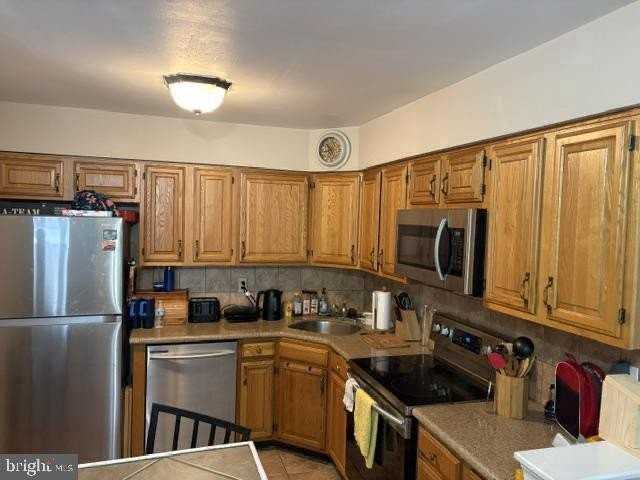 23 Pickwick Pl - Photo 2 of 24