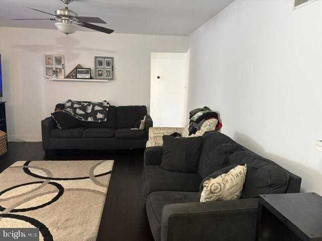 23 Pickwick Pl - Photo 7 of 24