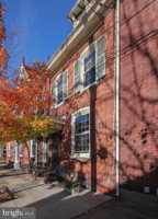 featured image of 121 Mulberry St