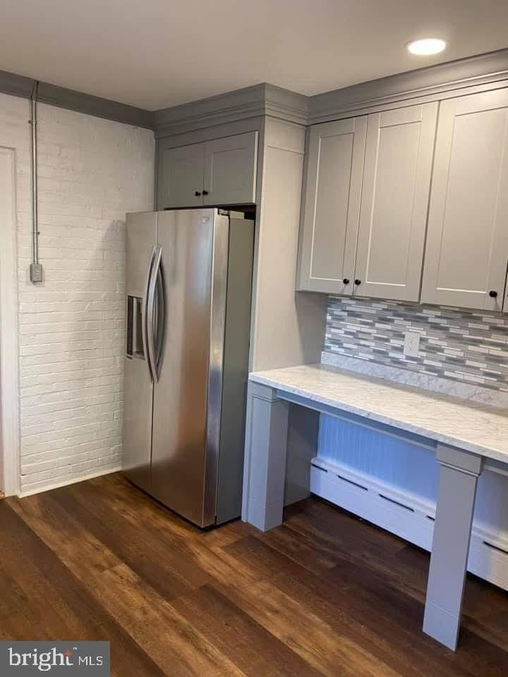 121 Mulberry St - Photo 4 of 7
