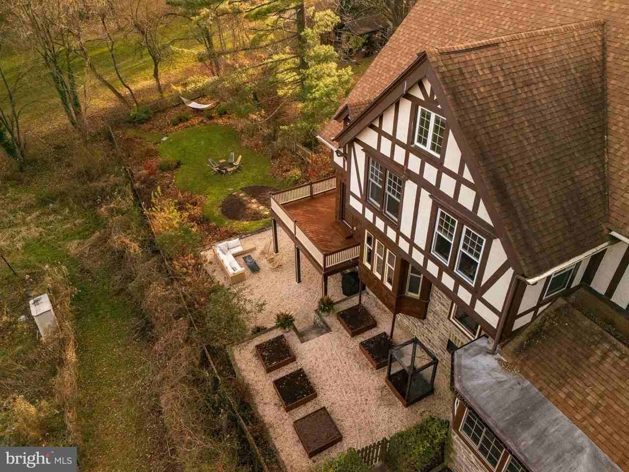 328 Greenwood Ave - Photo 4 of 50