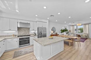 323 Adela - Photo 1 of 1