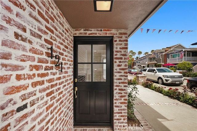 121 Topaz Ave - Photo 3 of 7