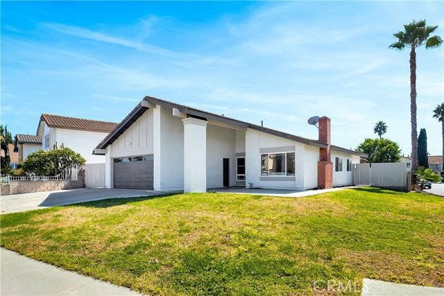 3482 Almond St - Photo 2 of 8