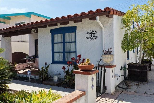 140 Avenida Miramar - Photo 2 of 8