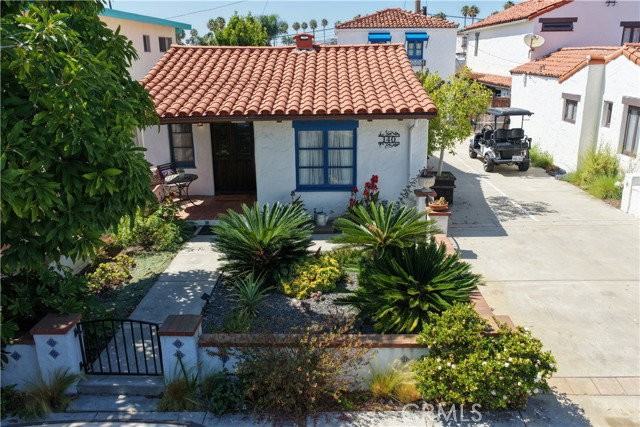 140 Avenida Miramar - Photo 4 of 8