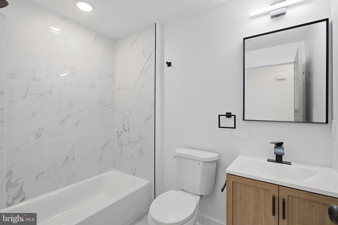 3974 Reno St #2 - Photo 4 of 21