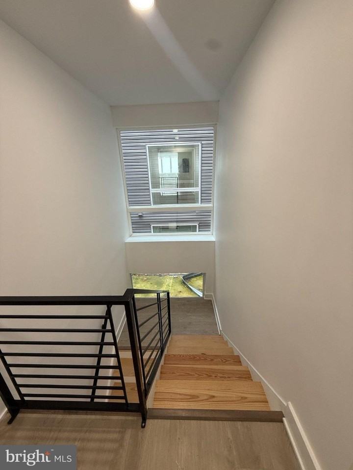 721 N 16th St #2 - Photo 2 of 12