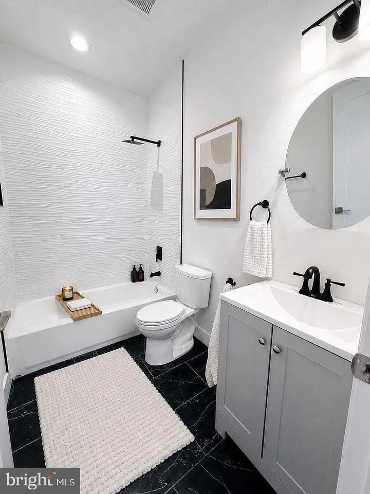 5520 Walton Ave - Photo 5 of 11
