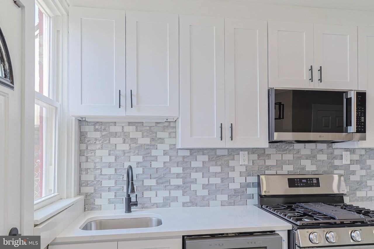 1542 S 57th St - Photo 6 of 19