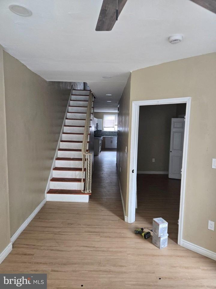 6202 Hasbrook Ave - Photo 2 of 12