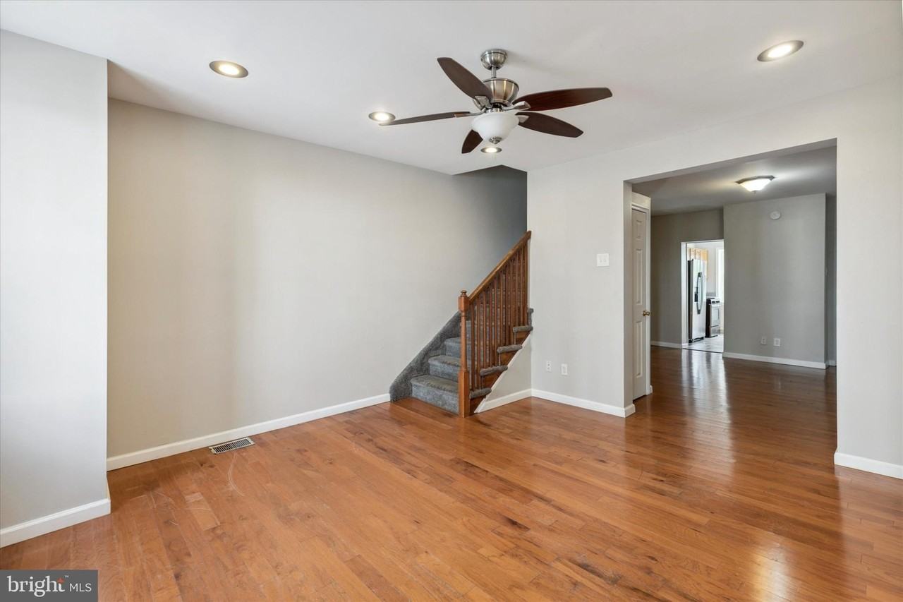 137 East St - Photo 2 of 25