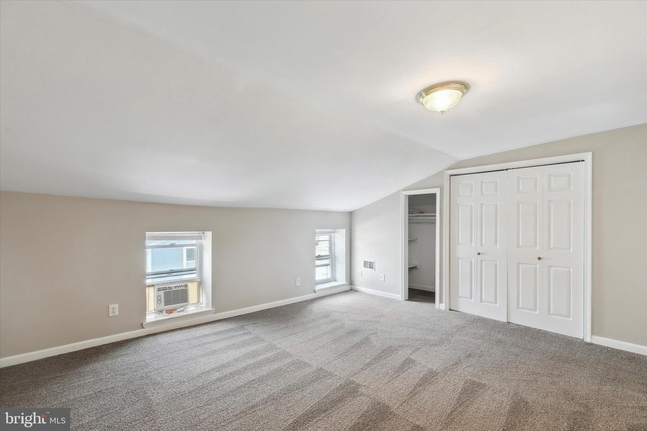 137 East St - Photo 7 of 25
