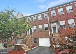 2535 James Monroe Cir - Photo 1 of 1