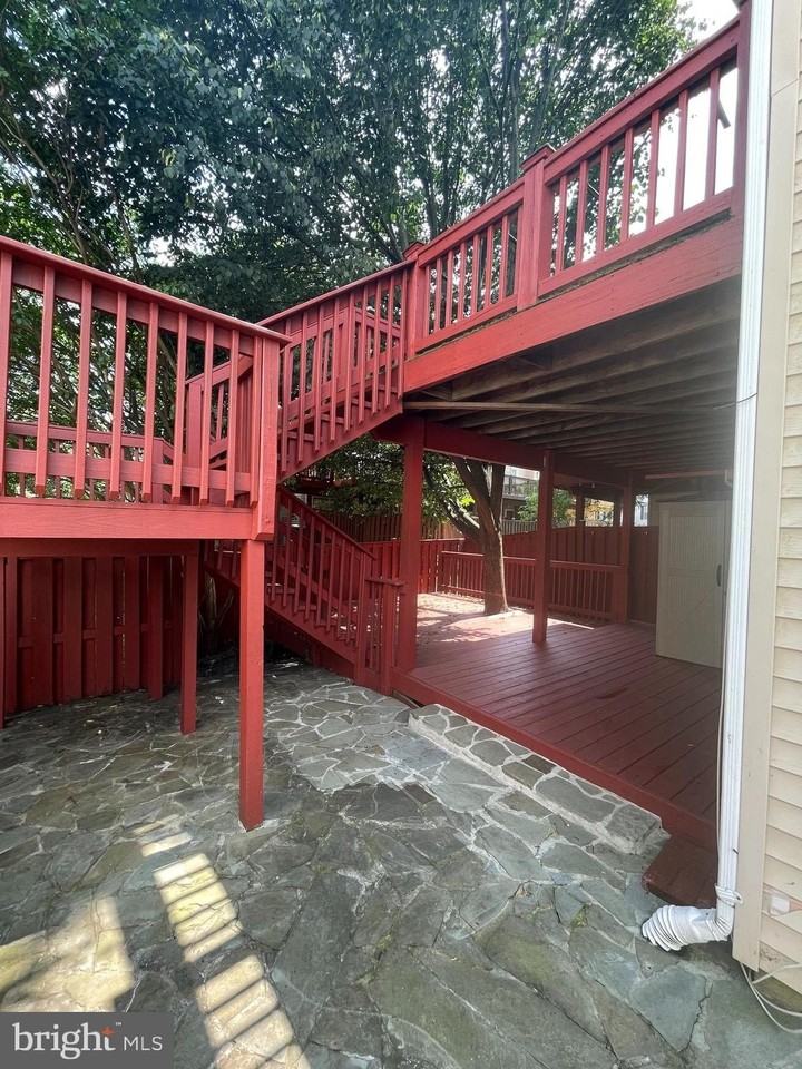 6633 Creek Point Way - Photo 5 of 50