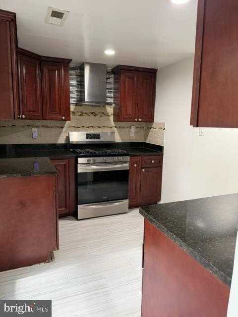 4406 Forest Glen Ct - Photo 5 of 21
