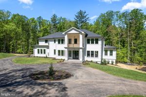 featured image of 11550 Henderson Rd