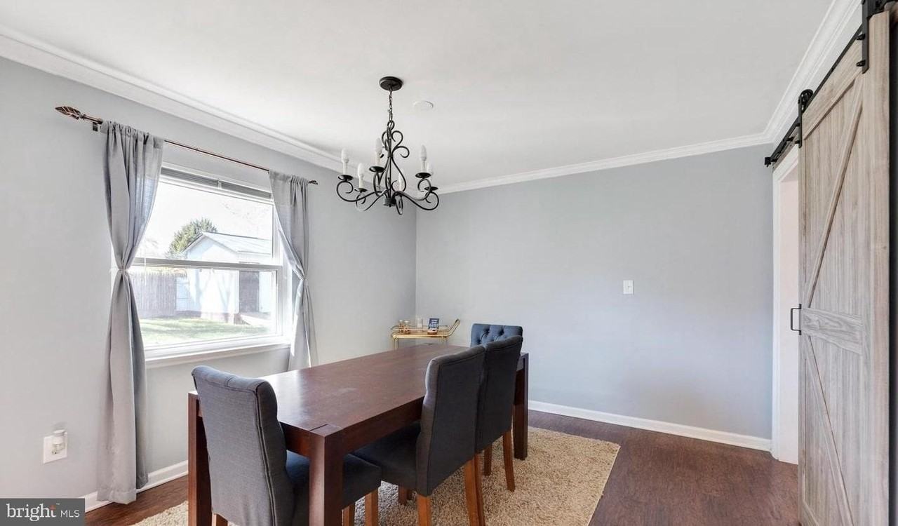 6226 Apache St - Photo 7 of 15