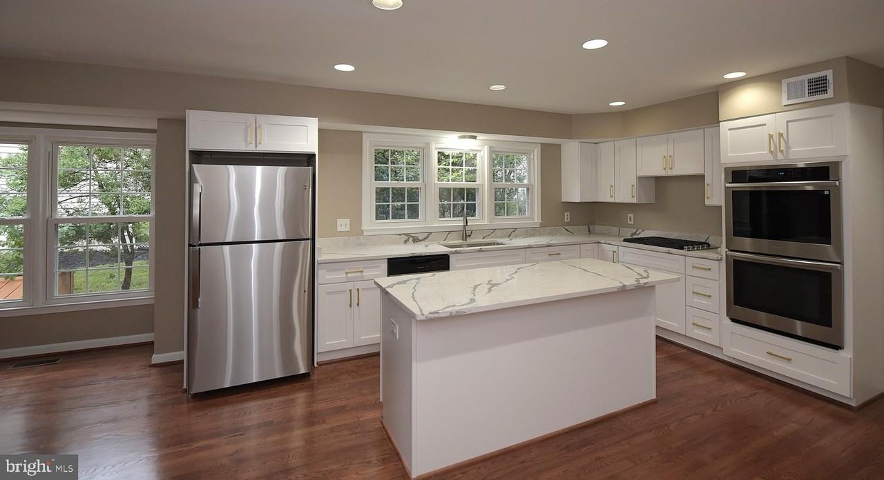 43493 Golden Meadow Cir - Photo 2 of 21