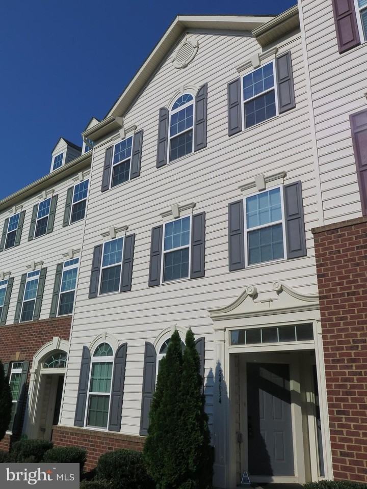 24634 Johnson Oak Ter - Photo 2 of 25