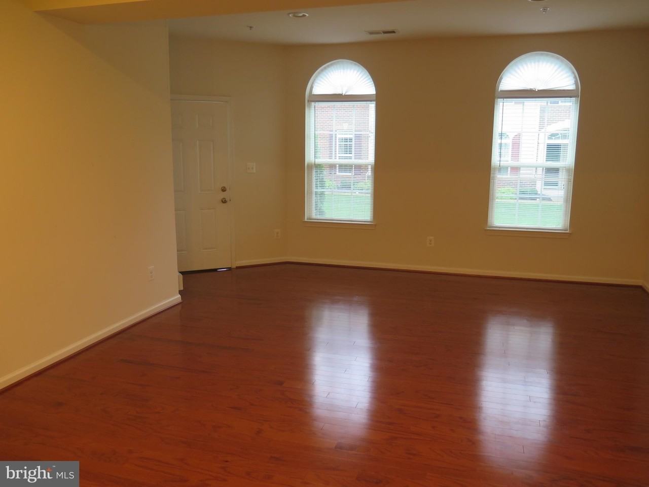 24634 Johnson Oak Ter - Photo 4 of 25