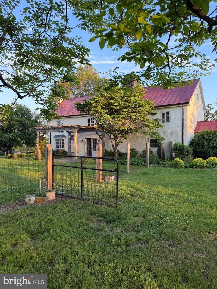 22637 Willisville Rd - Photo 4 of 17