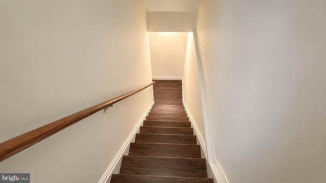 12554 Cantilever Ct - Photo 4 of 19