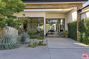 featured image of 22935 Oxnard St