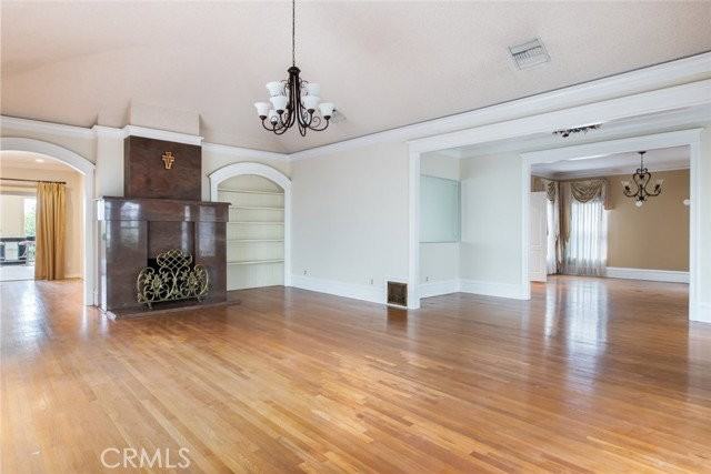314 W Kenneth Rd - Photo 5 of 7