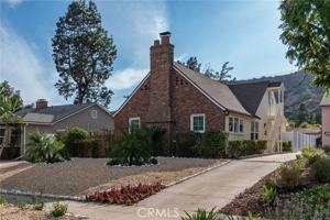 featured image of 2909 Canada Blvd