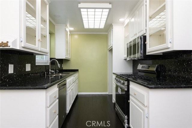 2909 Canada Blvd - Photo 2 of 8
