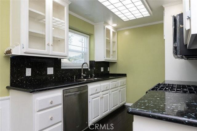 2909 Canada Blvd - Photo 4 of 8