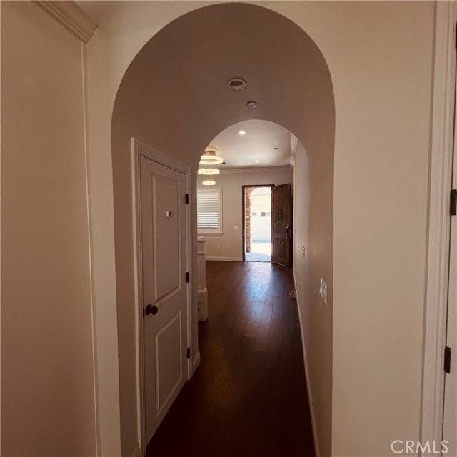 4847 Glickman Ave - Photo 5 of 8