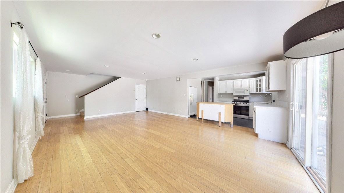 547 Pepper St #2 - Photo 7 of 8