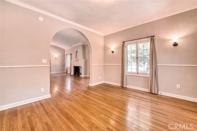 1096 Armada Dr - Photo 6 of 8