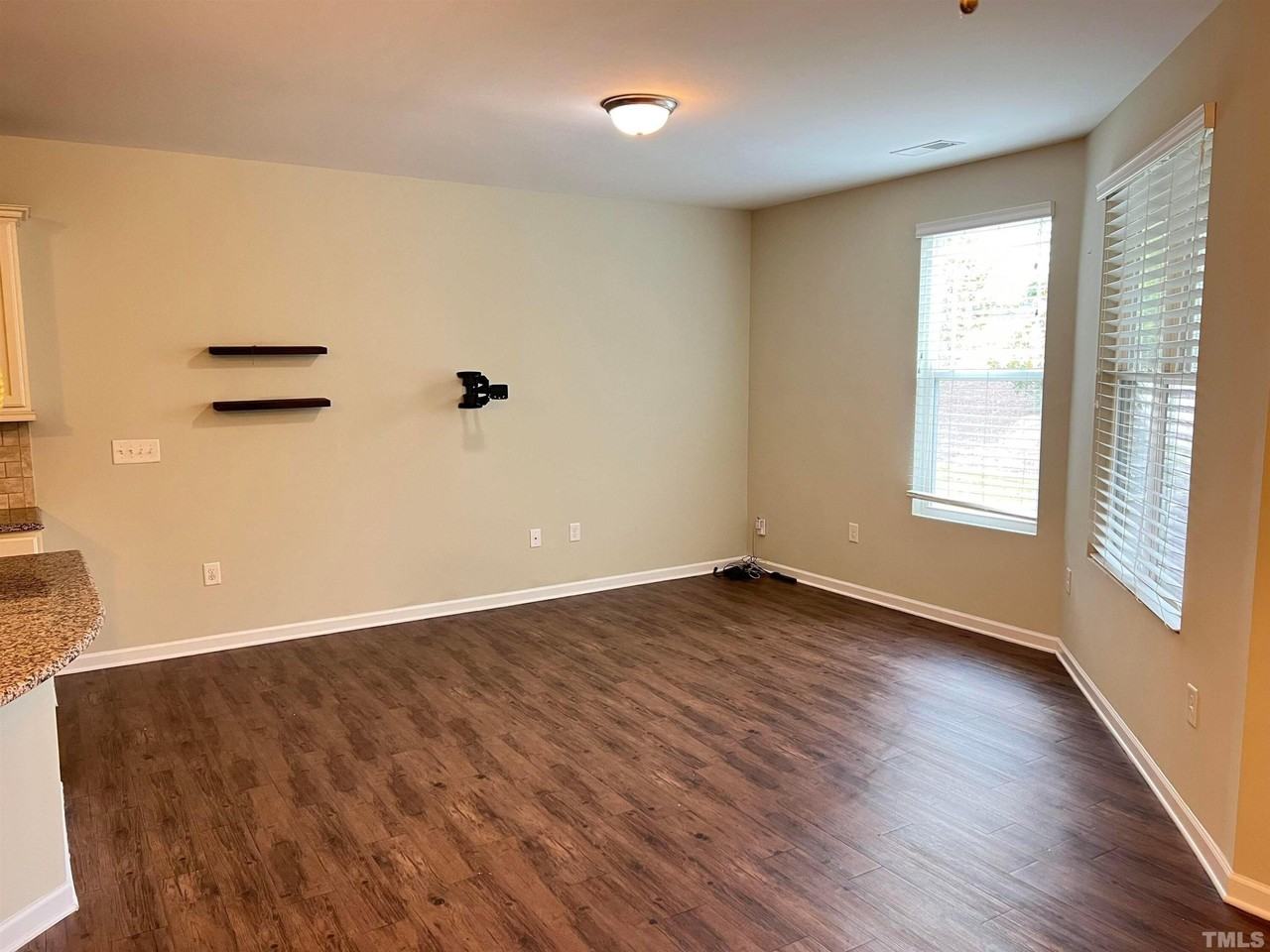 228 Traphill Dr - Photo 3 of 15