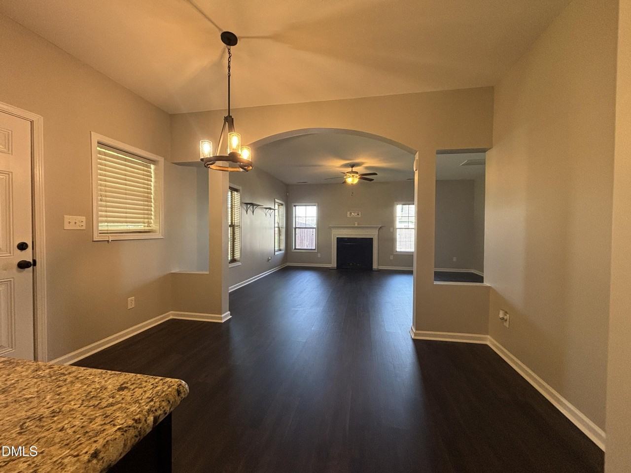 438 Roanoke Dr - Photo 3 of 50