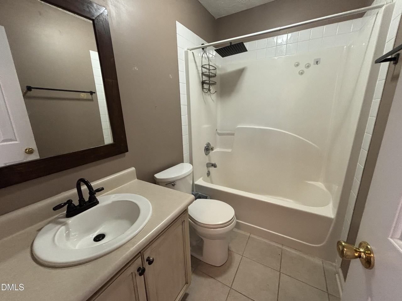 337 Americana Dr - Photo 6 of 40