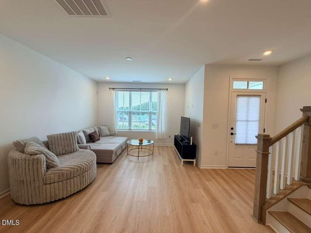 1633 Wendell Valley Blvd - Photo 3 of 40