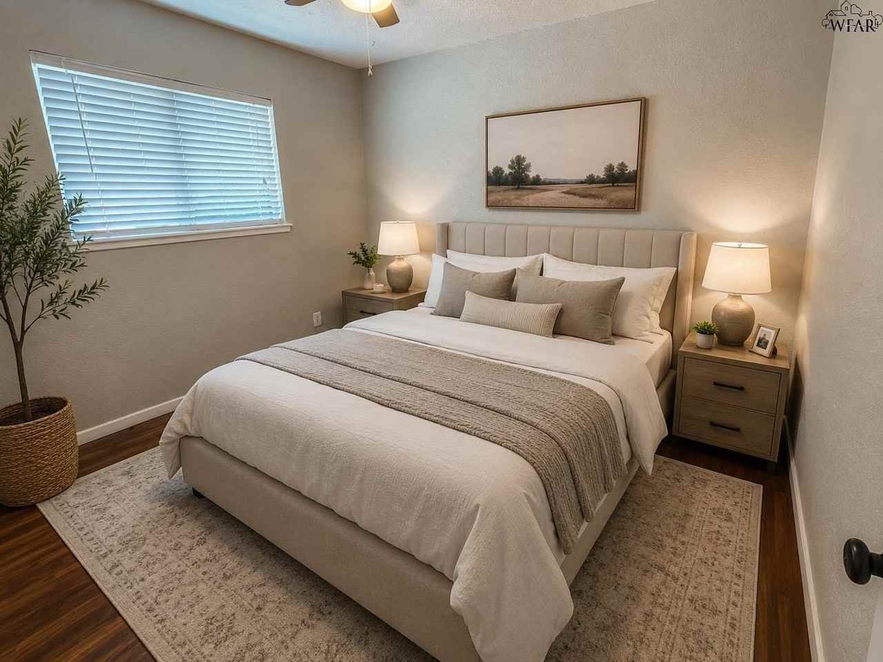 1710 10th St #8 - Photo 6 of 11