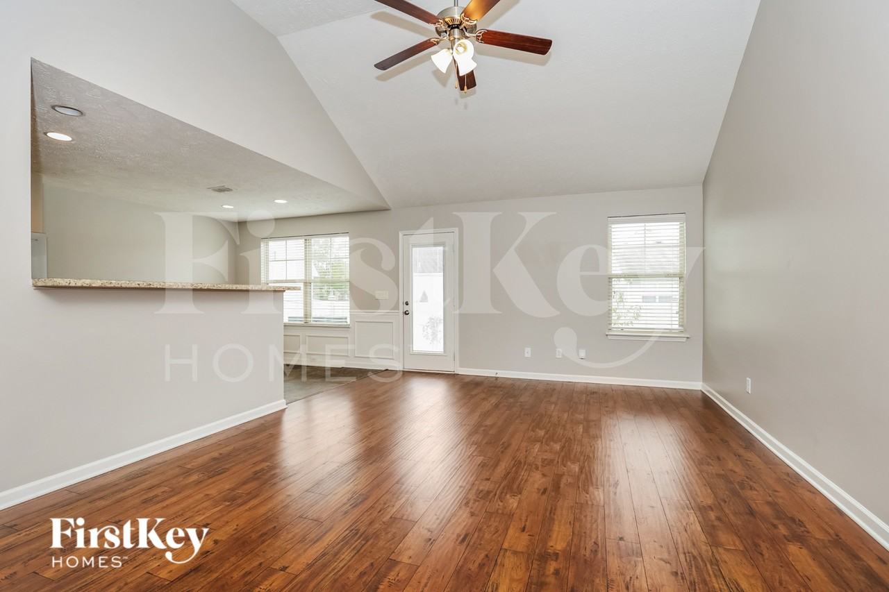 3207 Dupree Ln - Photo 3 of 16